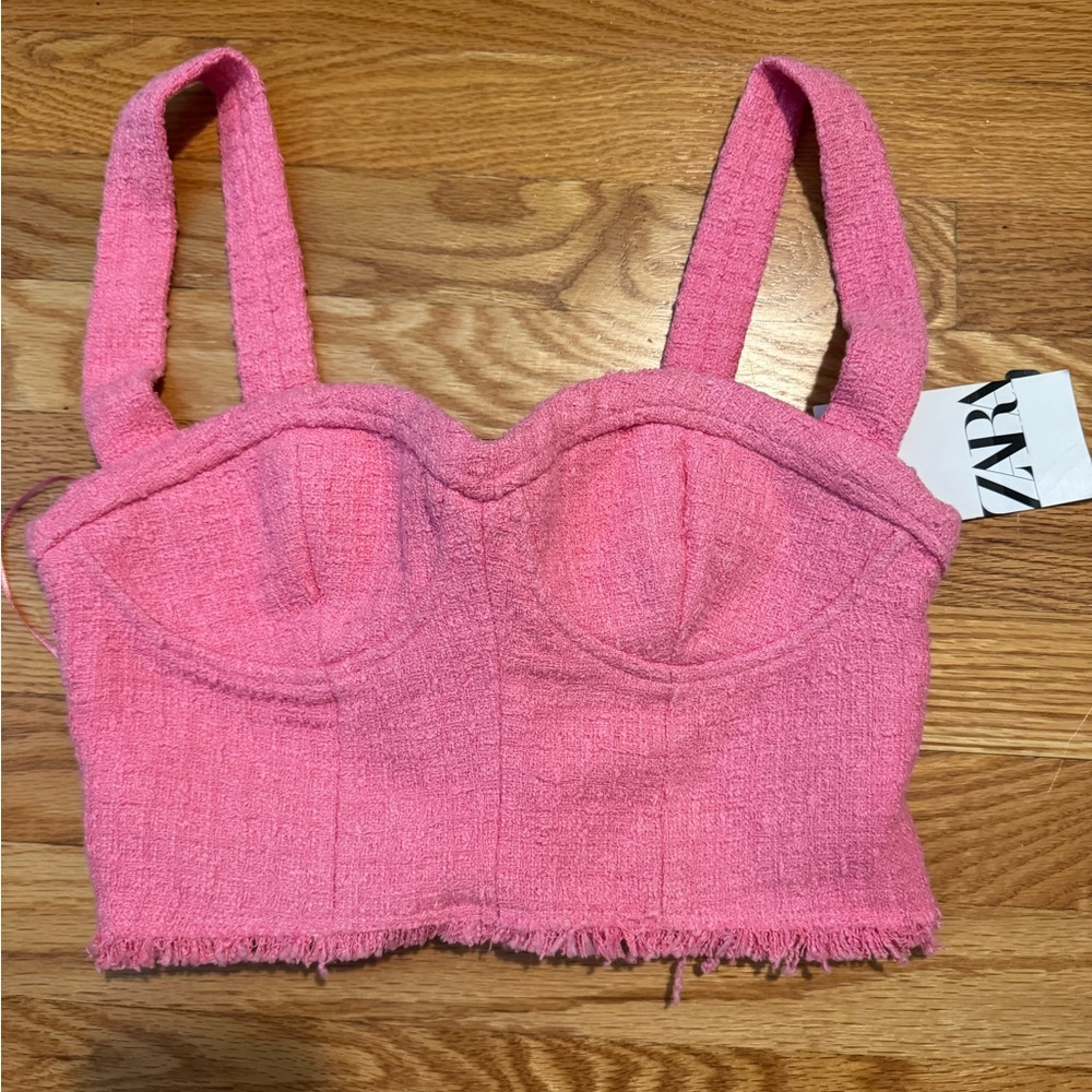 Zara pink crop top with frayed hem and tie back detail. Size: S.